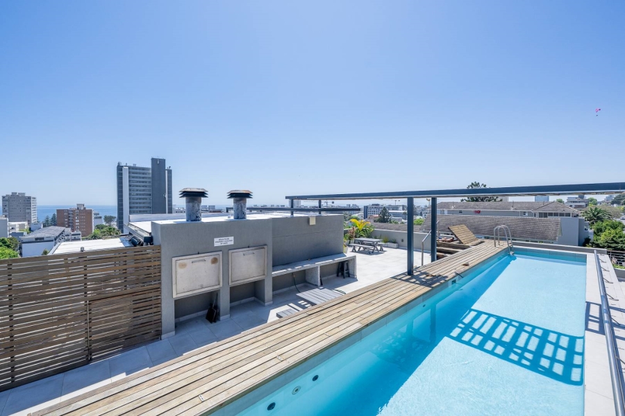 2 Bedroom Property for Sale in Sea Point Western Cape